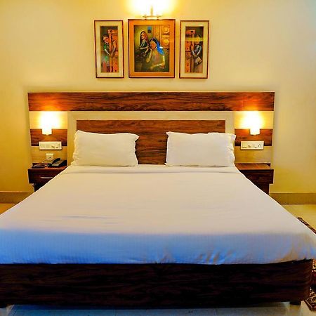 Fabhotel Kanchan Plaza Bhubaneswar Exterior photo