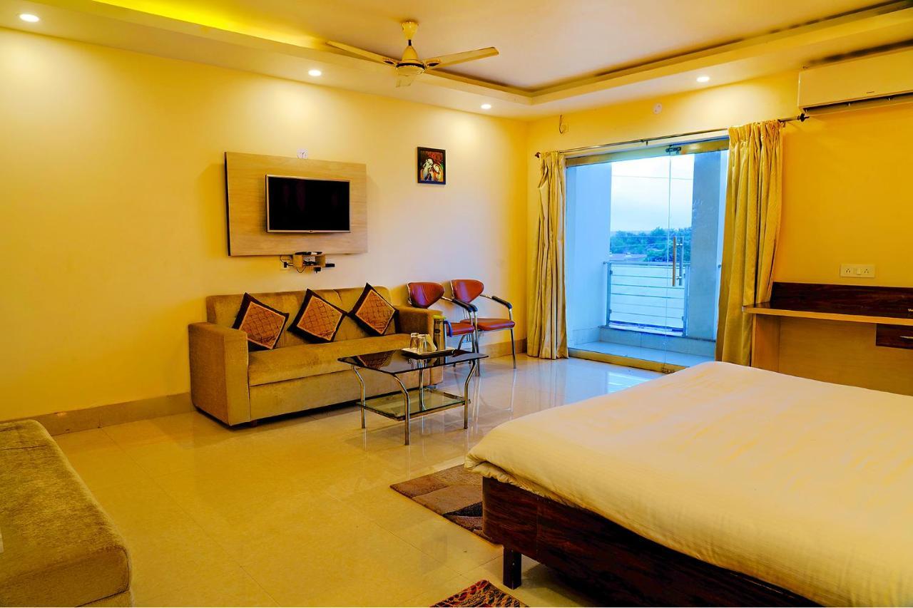 Fabhotel Kanchan Plaza Bhubaneswar Exterior photo