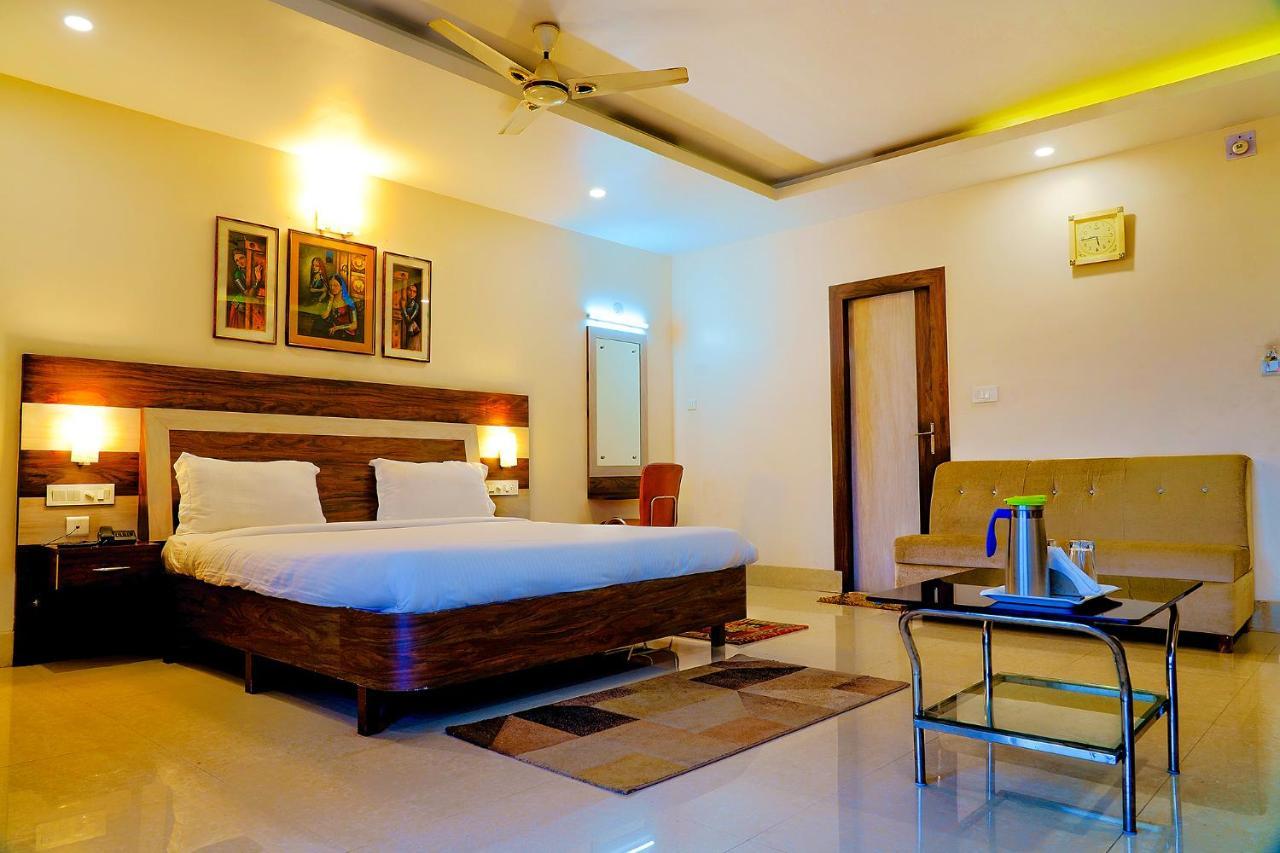 Fabhotel Kanchan Plaza Bhubaneswar Exterior photo